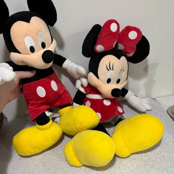 Disney Parks Original Mickey Mouse & Minnie Mouse Stuffed Plush Animals Pair - Picture 8 of 8